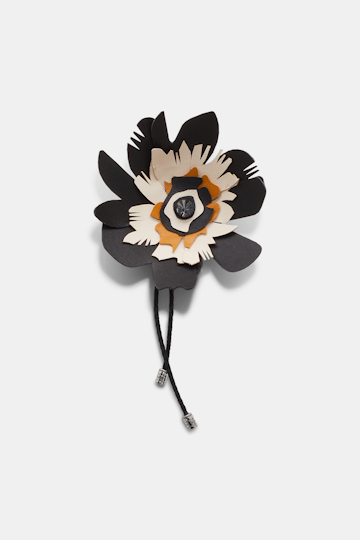 Dorothee Schumacher Woven leather brooch with leather flower black & white