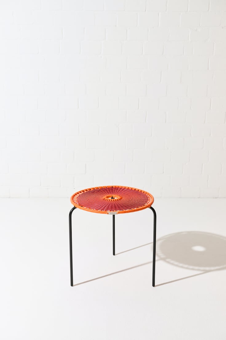 Dorothee Schumacher Handwoven small coffee table rojo vino naranja mix