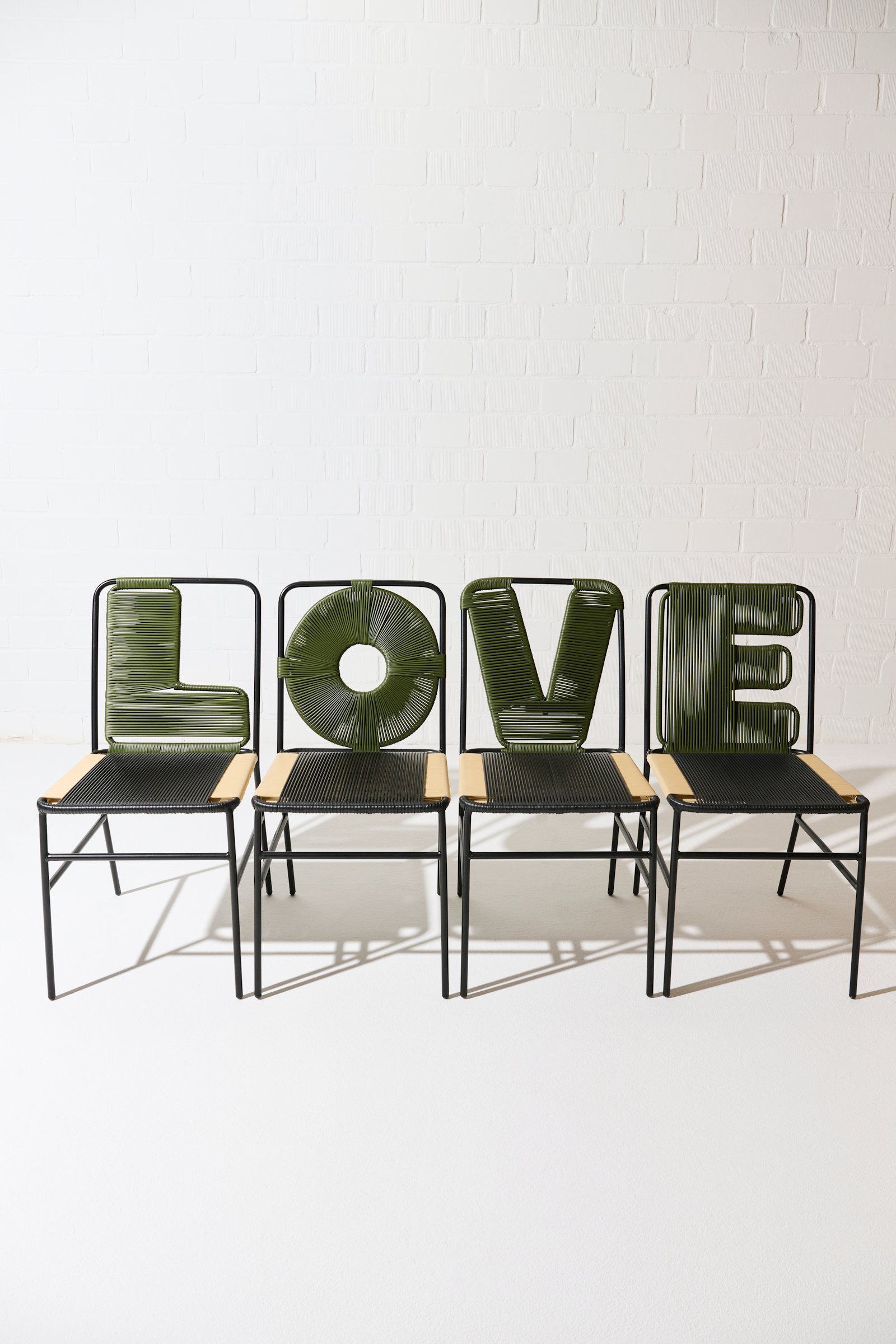 Dorothee Schumacher Set consisting of four handwoven chairs verde/militar/beige/black