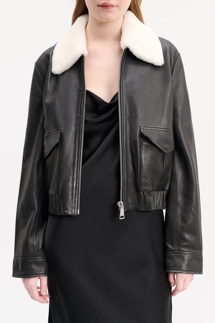 Dorothee Schumacher LEATHER JACKET WITH SHEARLING COLLAR pure black