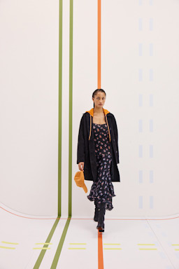 Dorothee Schumacher Midi-Kleid aus bedrucktem Seidensatin Little Daydream navy orange