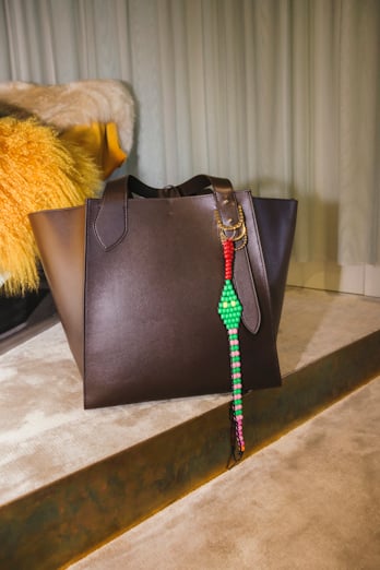 Dorothee Schumacher Tote Bag in soft calf leather with D-ring hardware Dark Chocolate