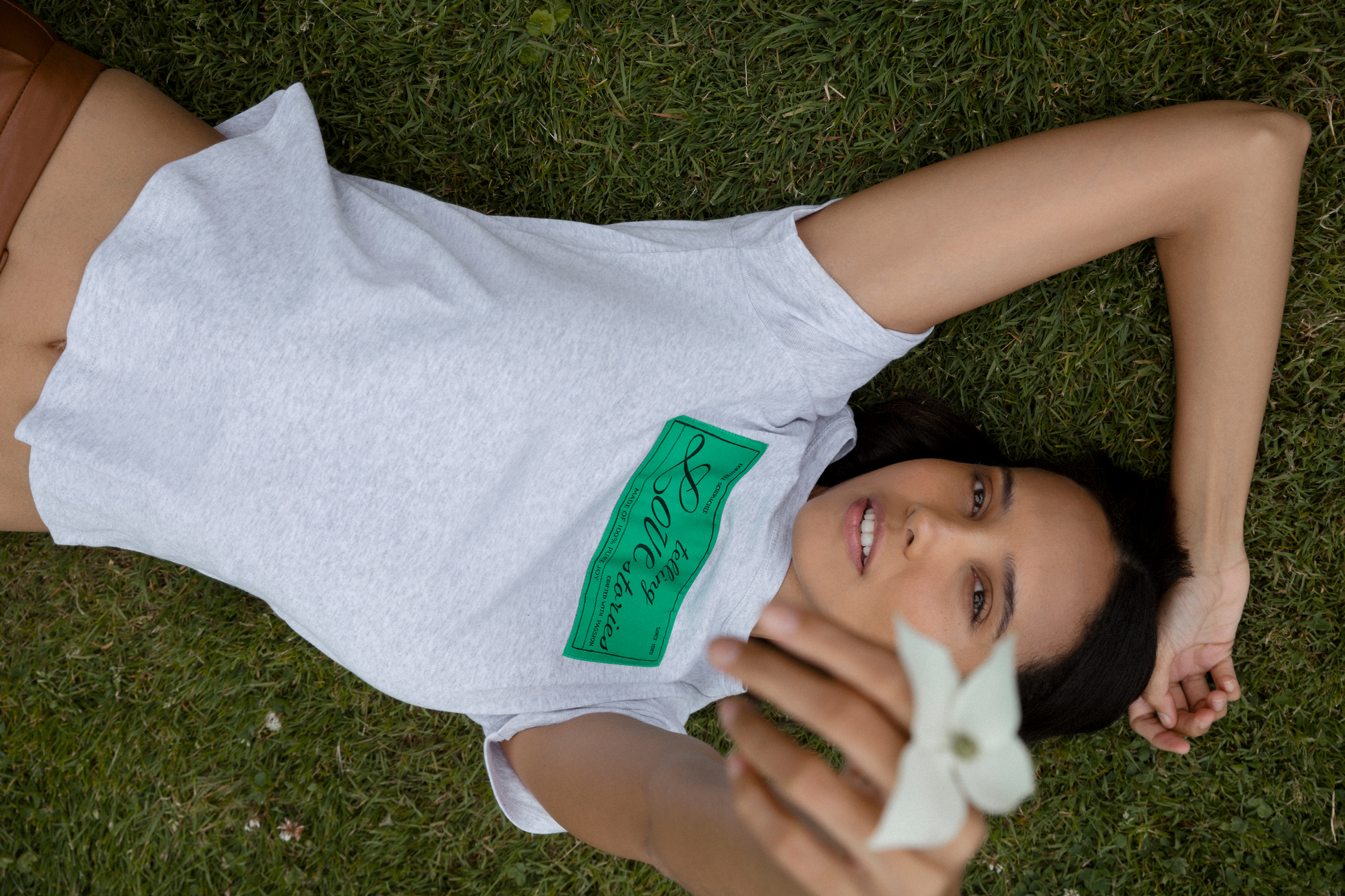 dorothee-schumacher-telling-love-stories-tshirt-green.jpg