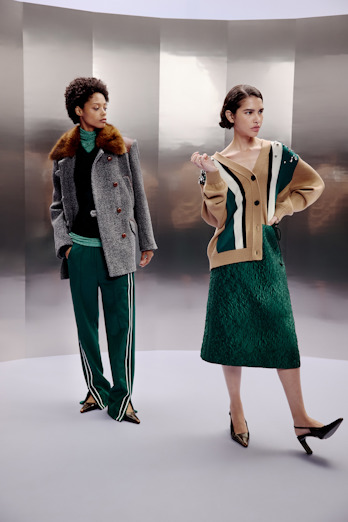 Dorothee Schumacher Track pants with knit side stripes emerald