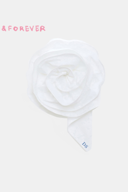 Dorothee Schumacher Limited edition XL rose brooch pure white