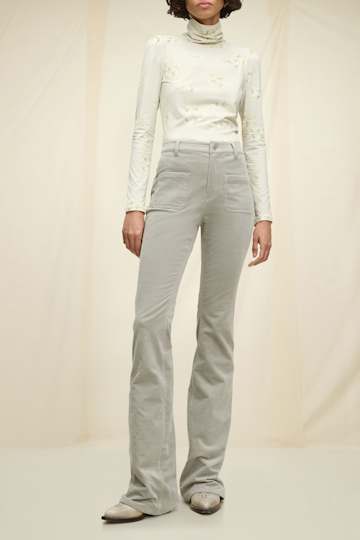 FLORAL MOVEMENT turtleneck