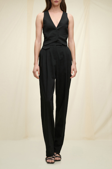MODERN SOPHISTICATION vest