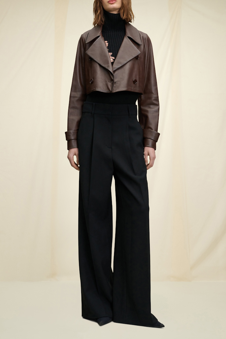 SLEEK STATEMENT jacket