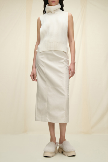 SHINY STATEMENT skirt