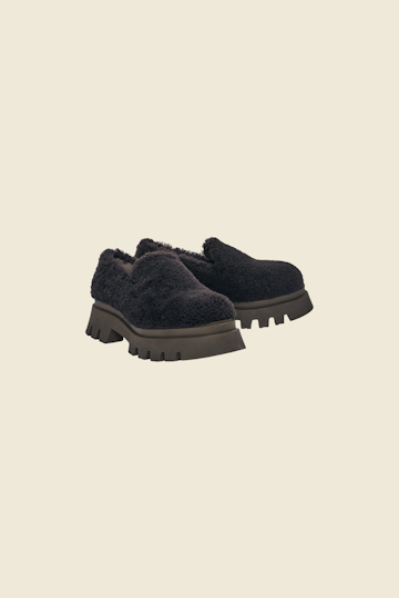 FURRY CHIC furry loafer
