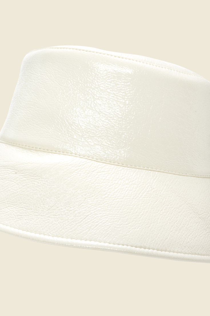 SHINY MOMENT bucket hat