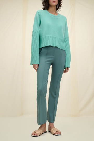 STRIKING LIGHTNESS pants