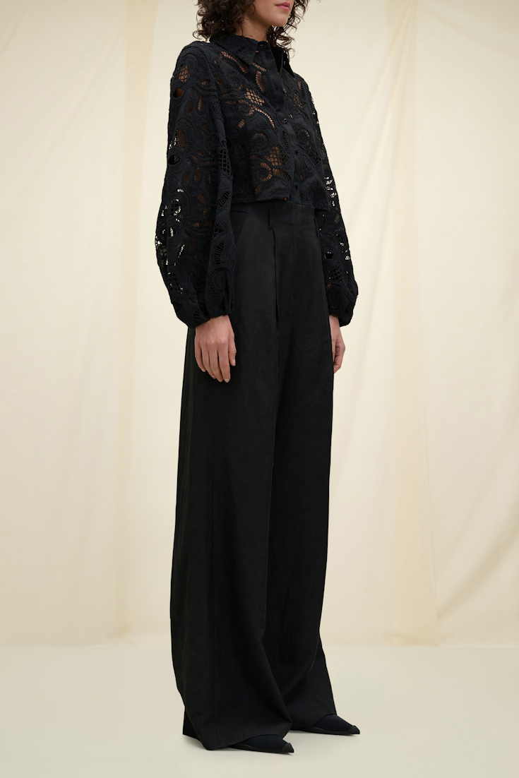 GENEROUS GAZE blouse