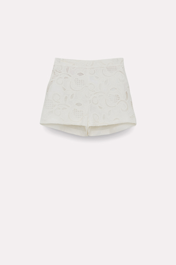 GENEROUS GAZE short