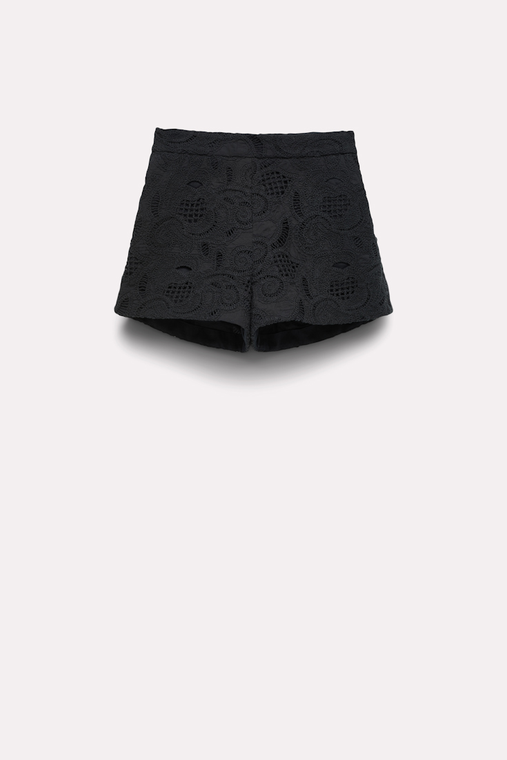 GENEROUS GAZE short