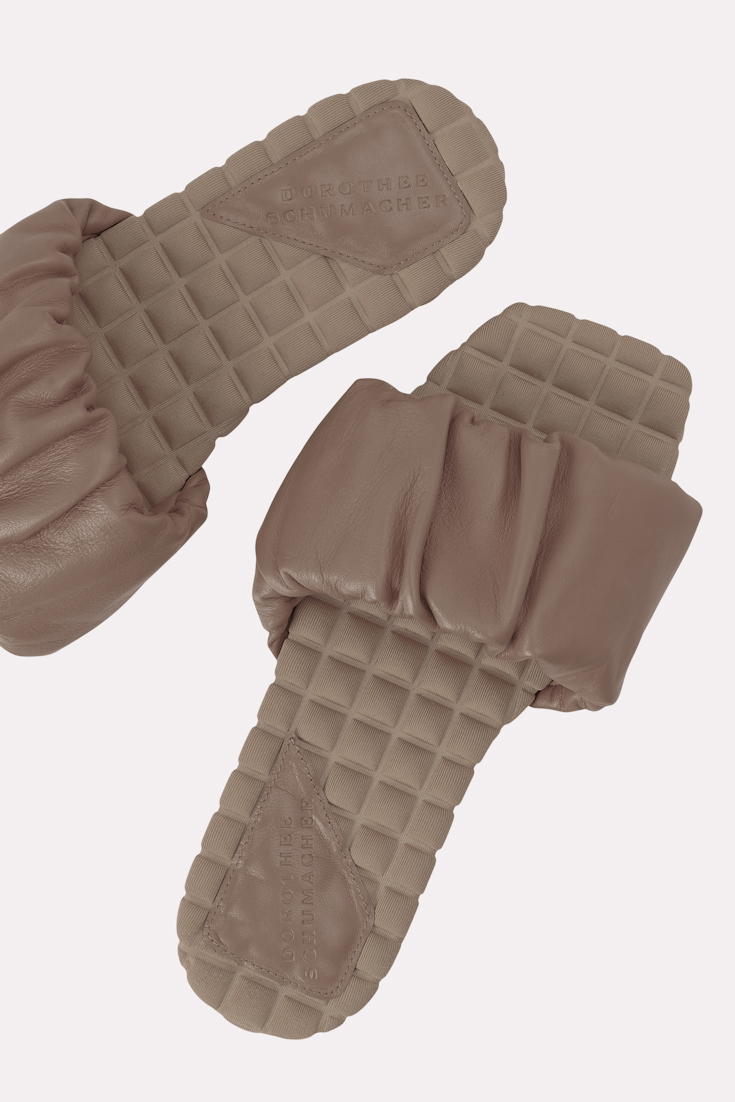 SPORTY FEMININITY sandal flat
