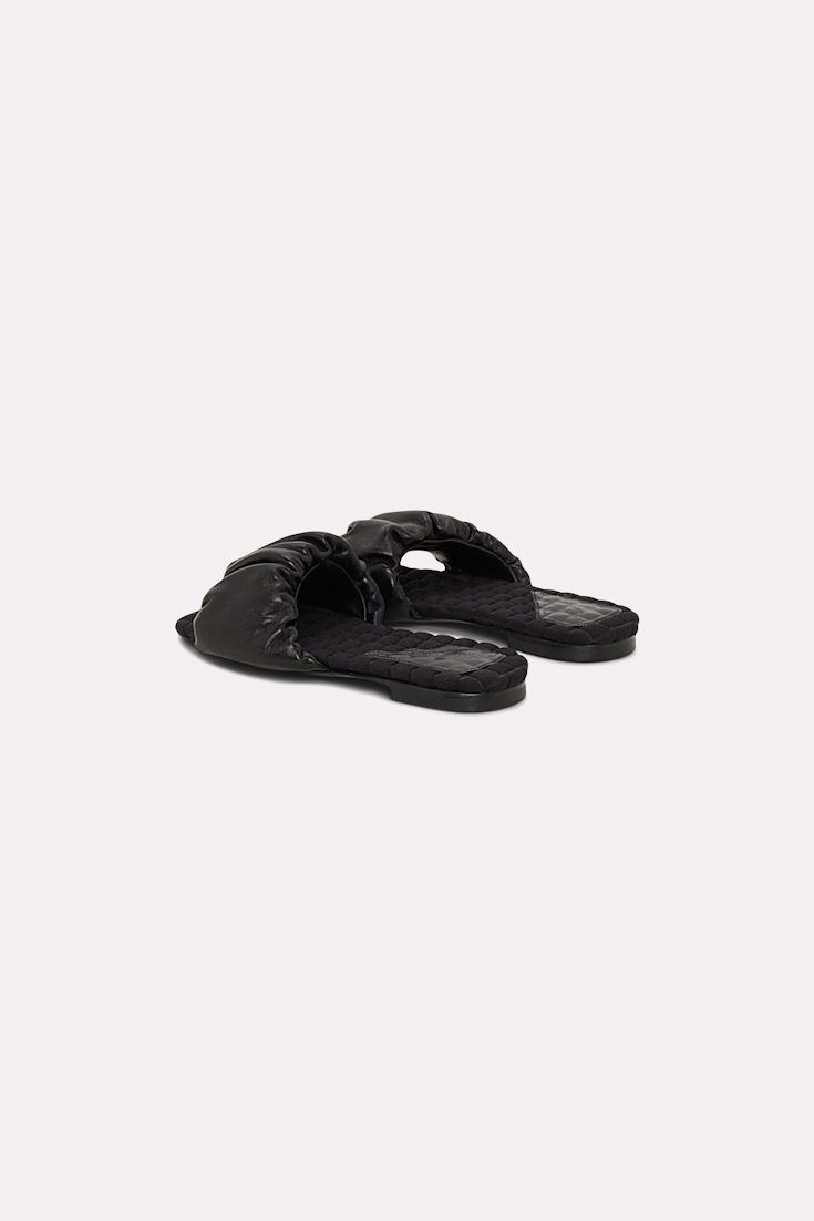 SPORTY FEMININITY sandal flat