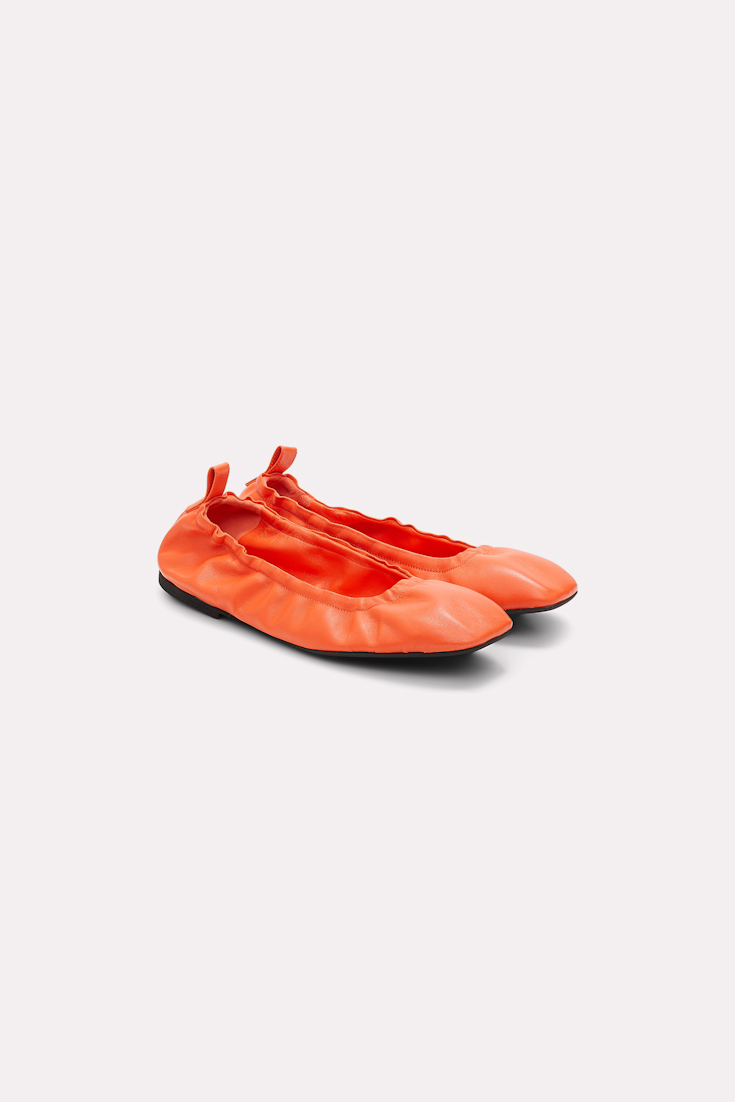SPORTY FEMININITY Folding Ballerina