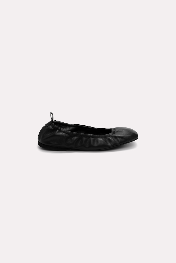 Dorothee Schumacher SQUARE TOE FOLDABLE BALLERINAS pure black