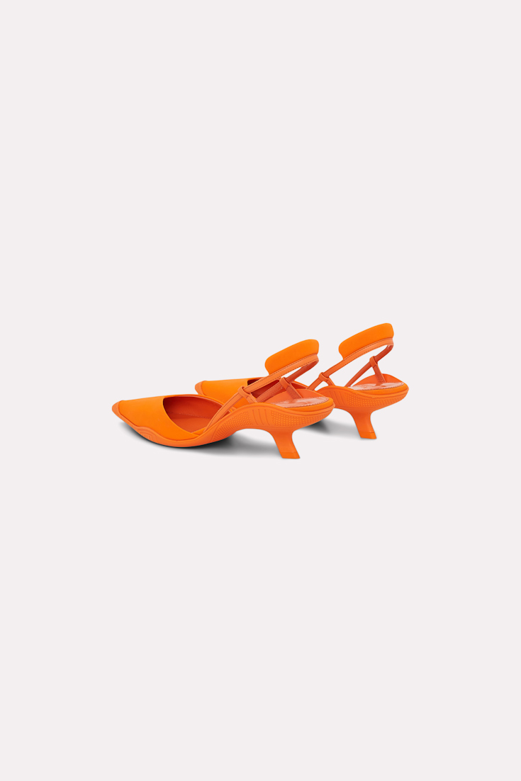 SPORTY CHIC Kitten Heel