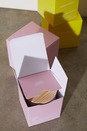 Dorothee Schumacher DUFTKERZE AUS SOJAWACHS MIT HOLZDECKEL soft rose