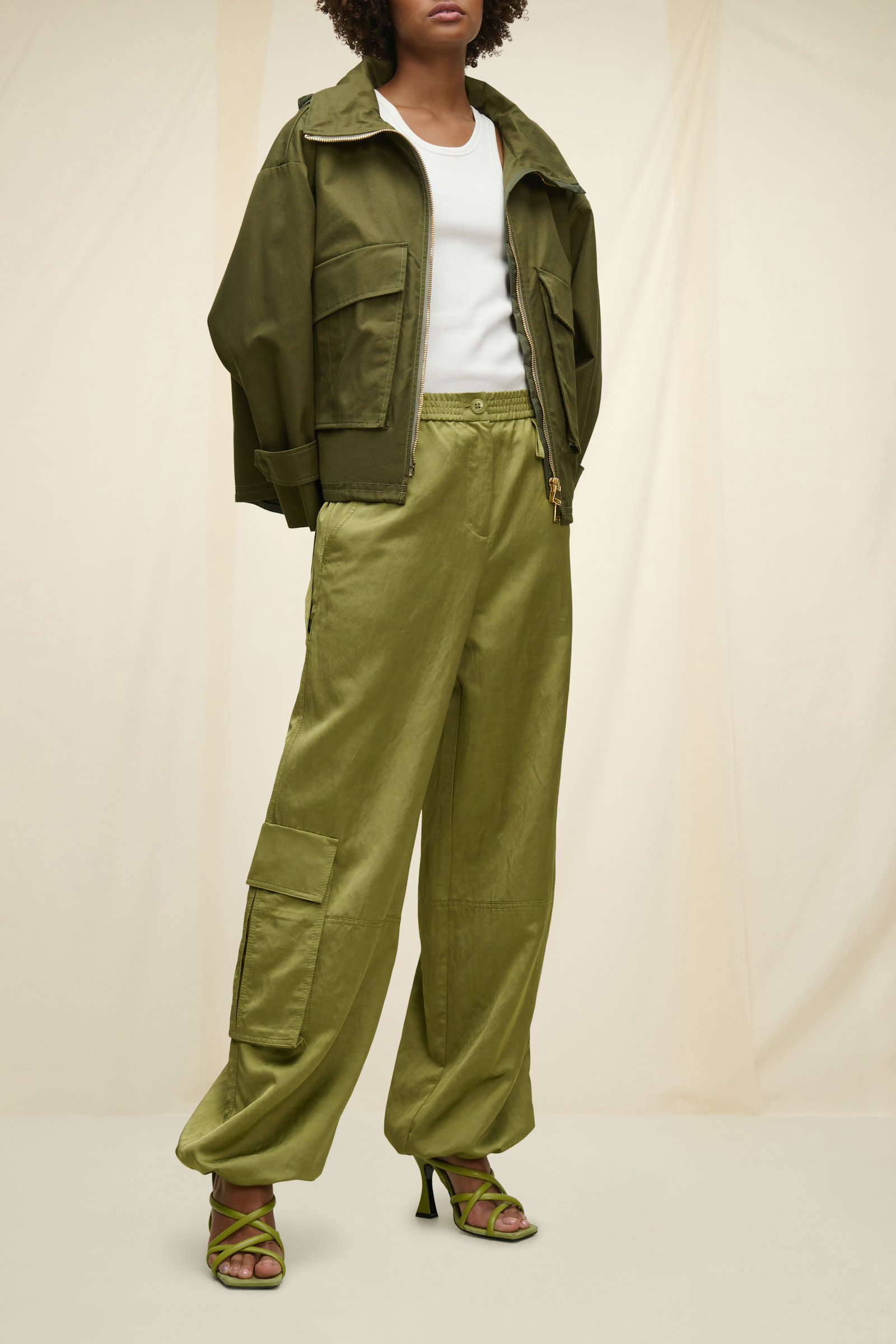 ADVENTUROUS MOVEMENT jacket