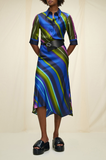 Dorothee Schumacher Schräg geschnittene Bluse aus Seidentwill colorful stripes