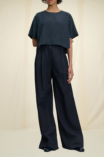 EDGY SIMPLICITY Ballerina