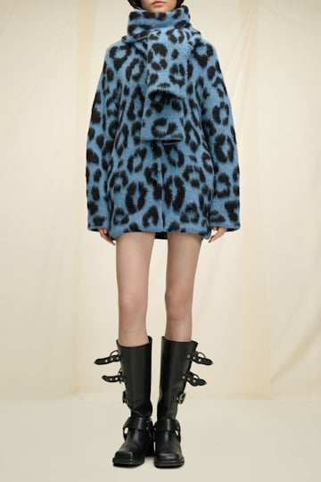 Dorothee Schumacher Scarf with a leopard print pattern blue black mix