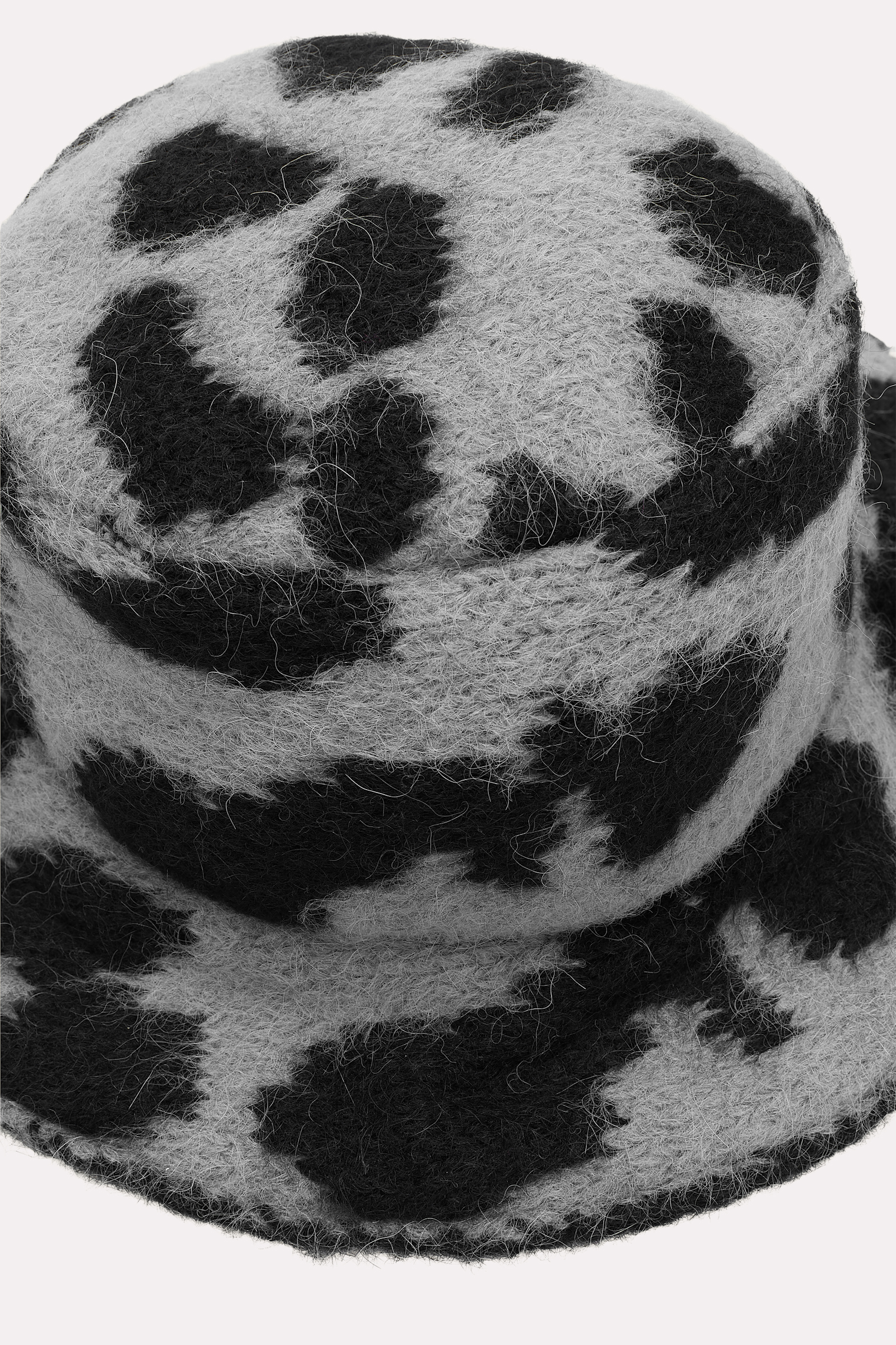 Dorothee Schumacher Hat with a leopard print pattern black grey mix
