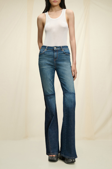 SLEEK PERFECTION top