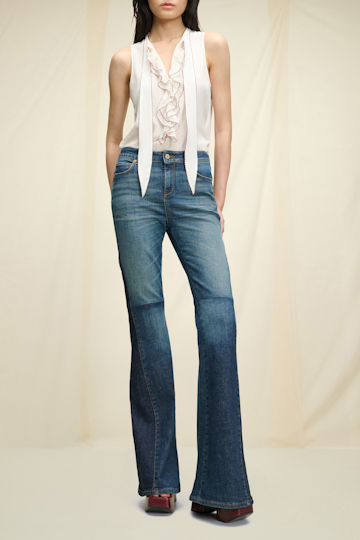 BLOOMING EDGE top