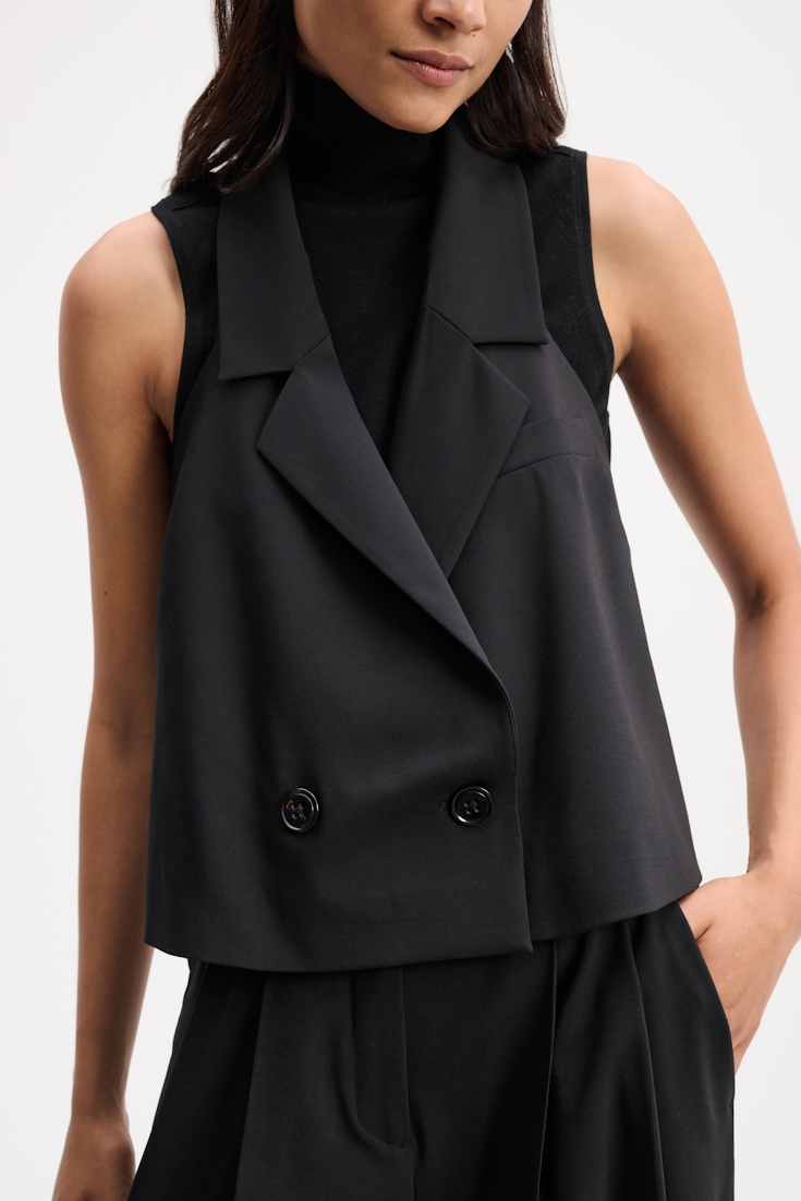 MODERN SOPHISTICATION waistcoat