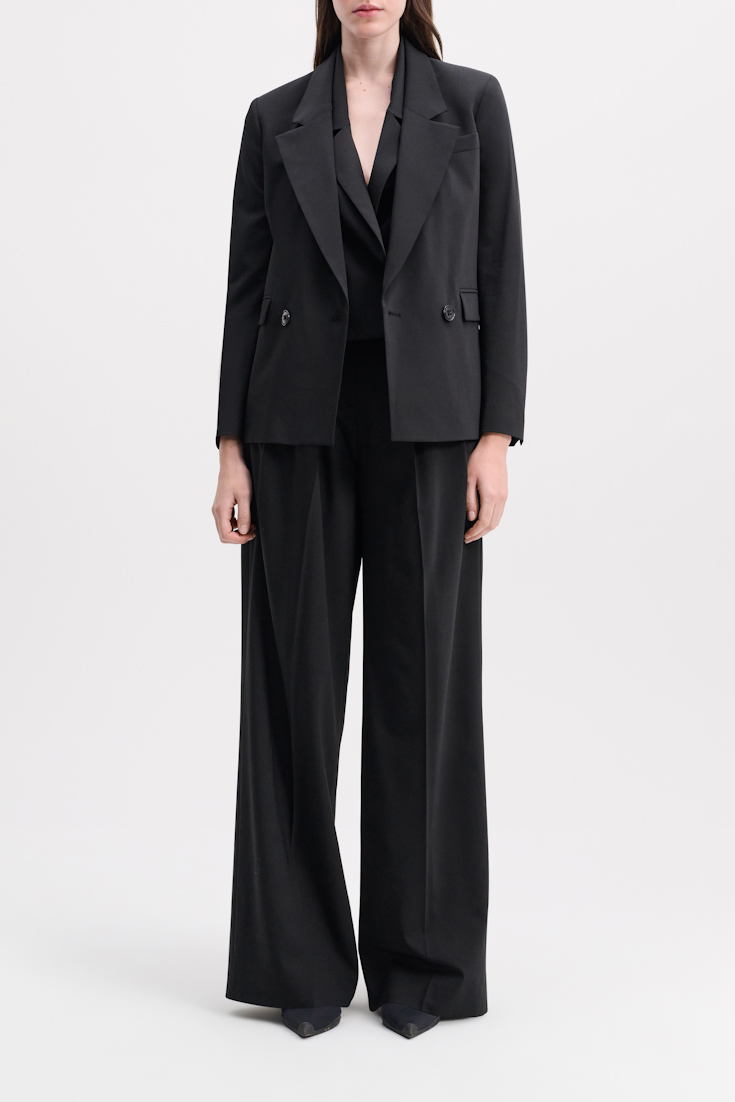 MODERN SOPHISTICATION jacket