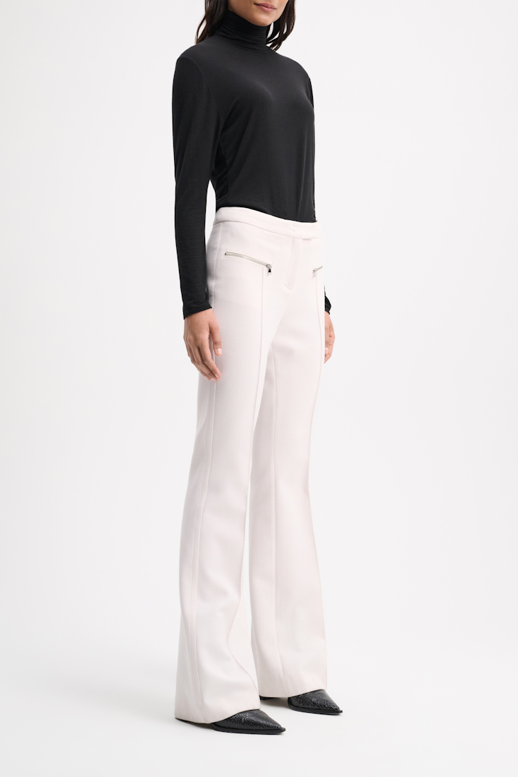 STRIKING COOLNESS pants