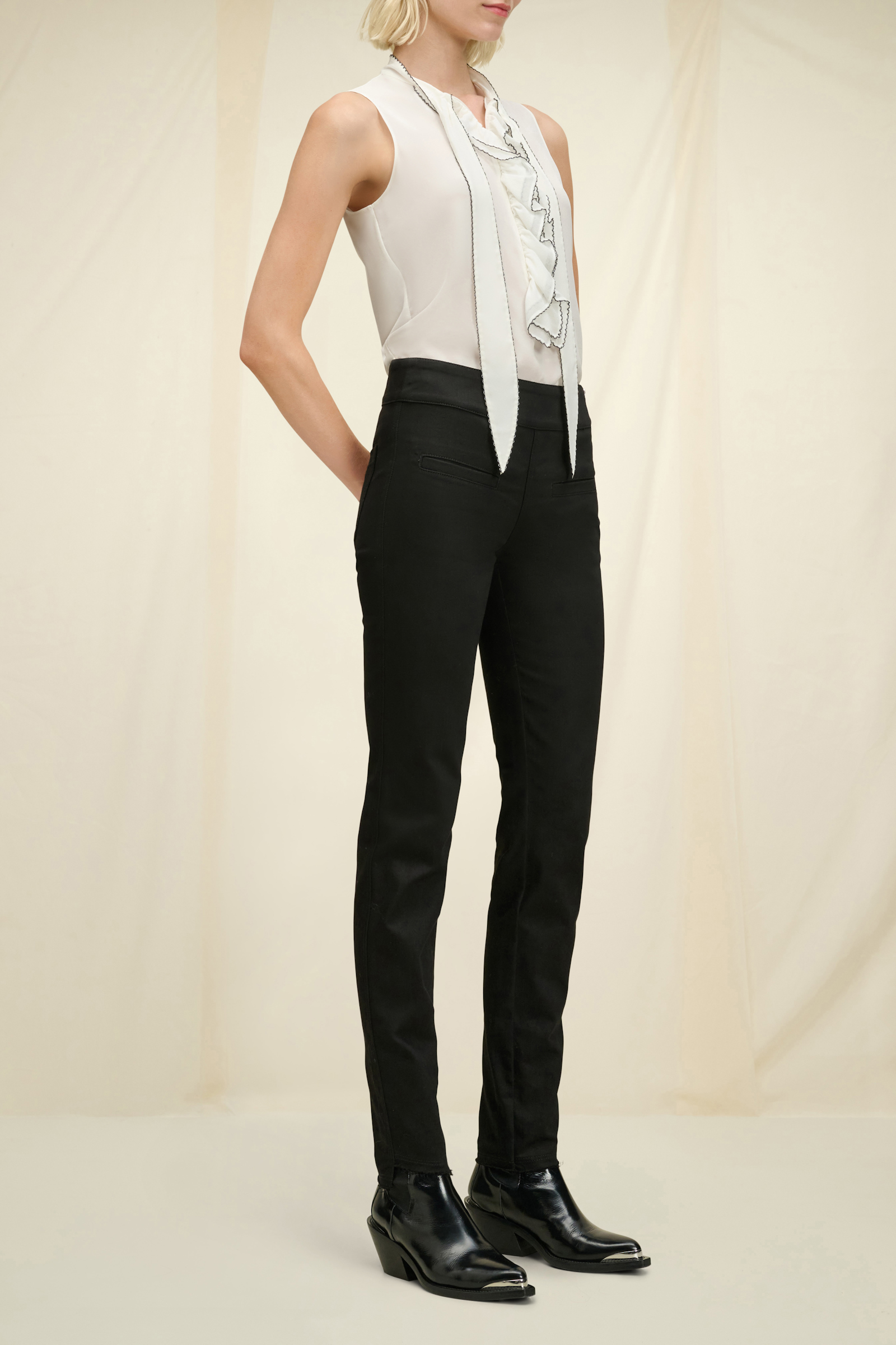 Dorothee Schumacher Jeans with frayed hems pure black