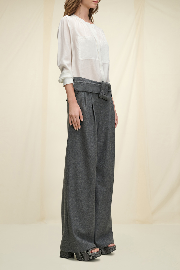 SILKY EASE blouse