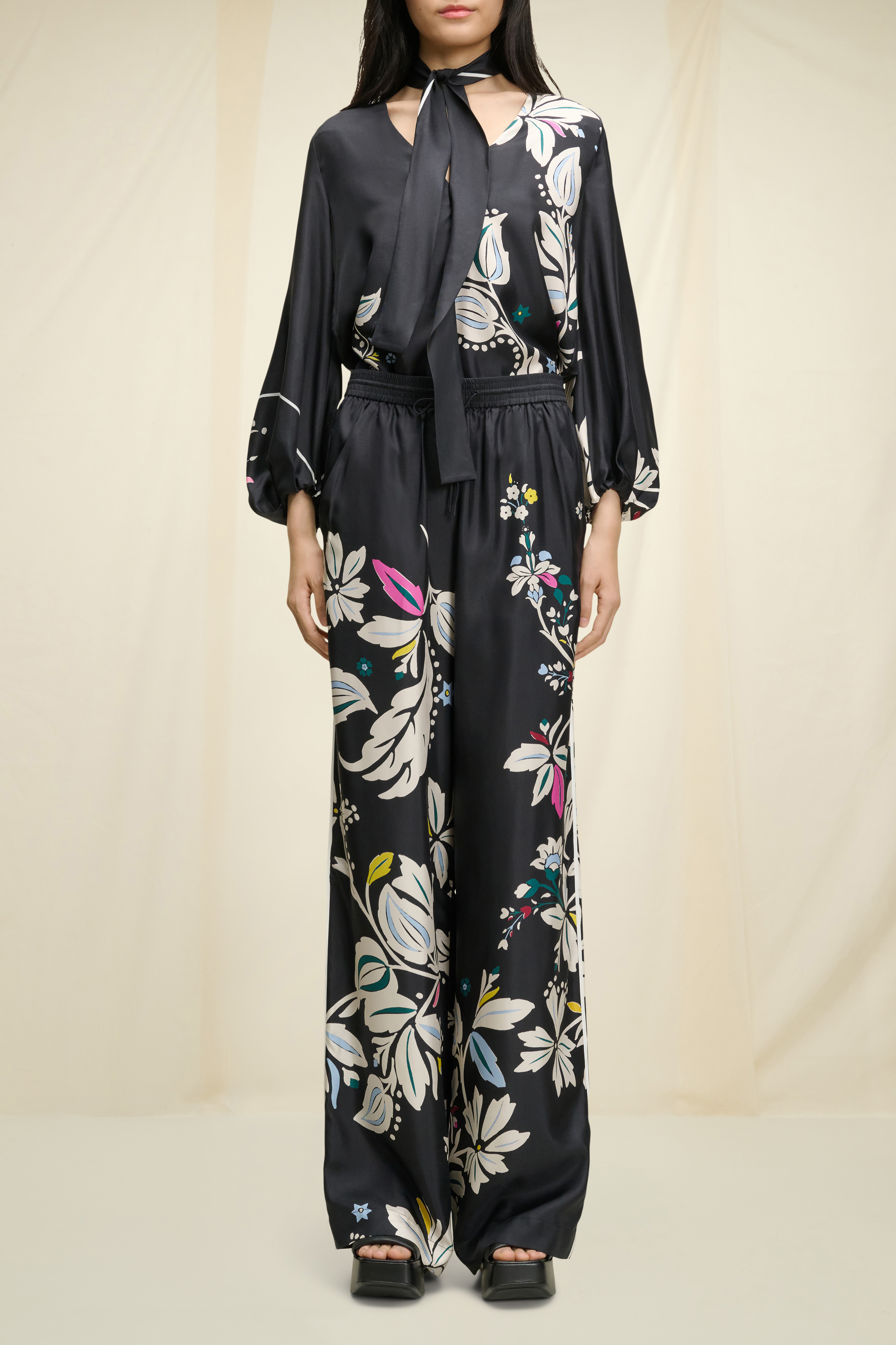Dorothee Schumacher Floral blouse with shawl