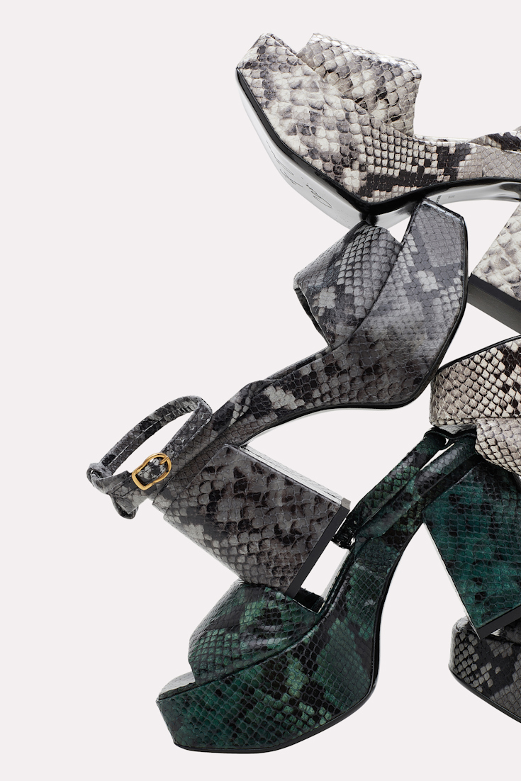 EXOTIC COOLNESS plato sandal