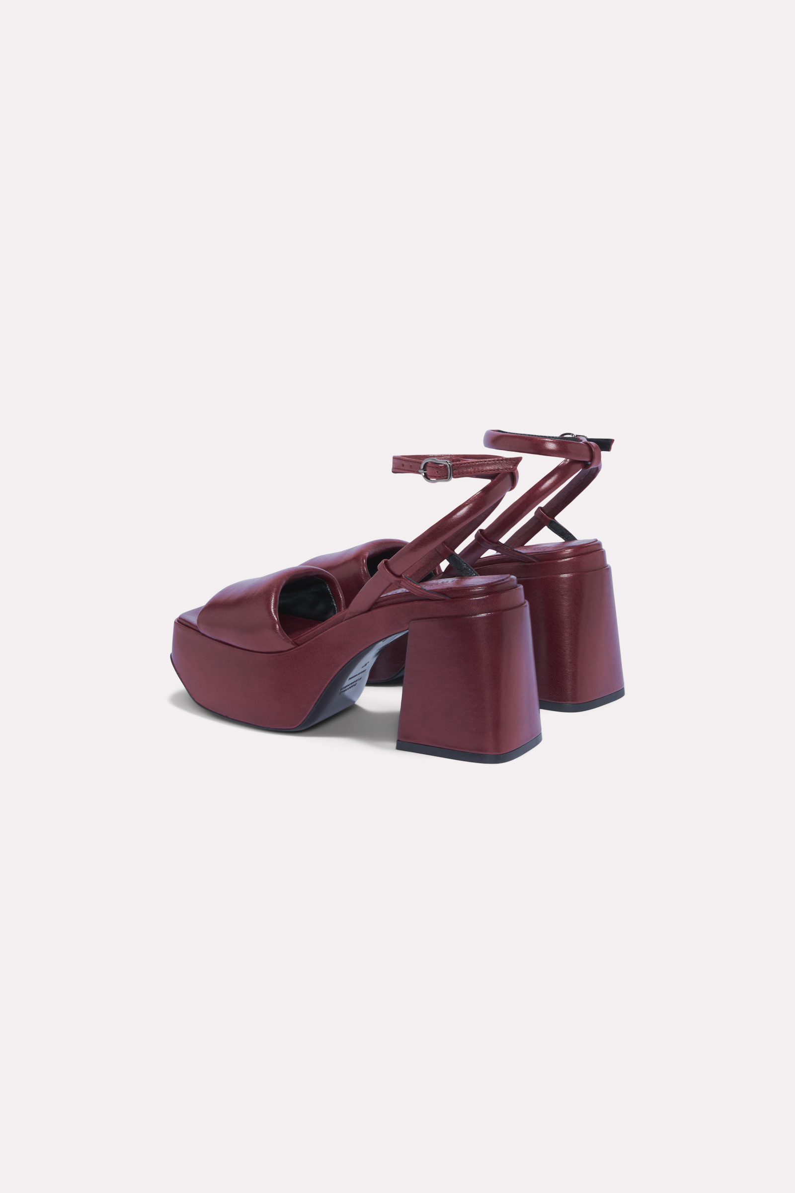 SHINY MOMENTS platform sandal