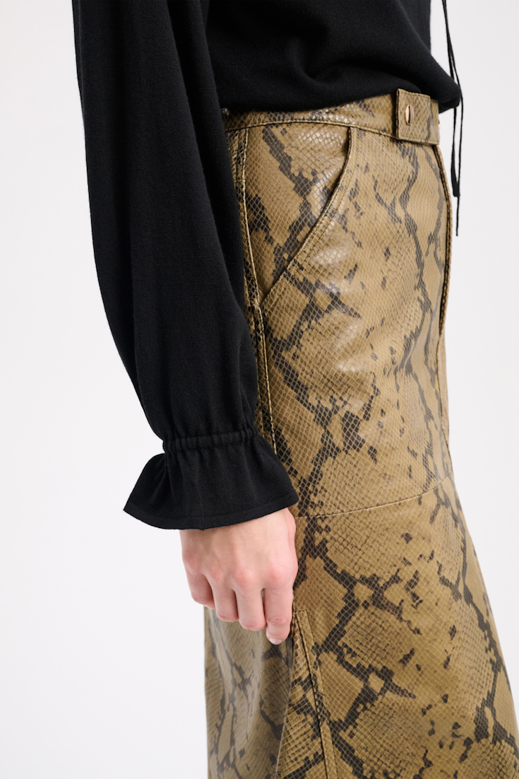 Dorothee Schumacher Laced pullover with details in silk-crêpe de chine pure black
