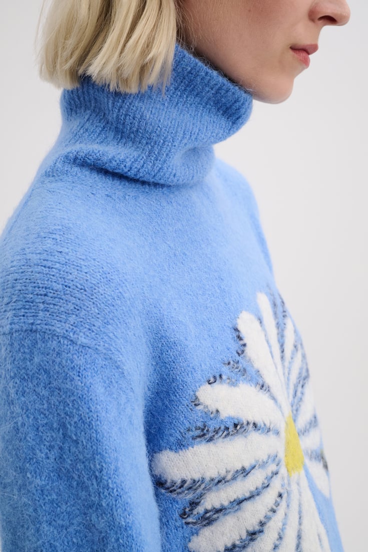 Dorothee Schumacher Turtleneck pullover with intarsia knit flower cornflower blue
