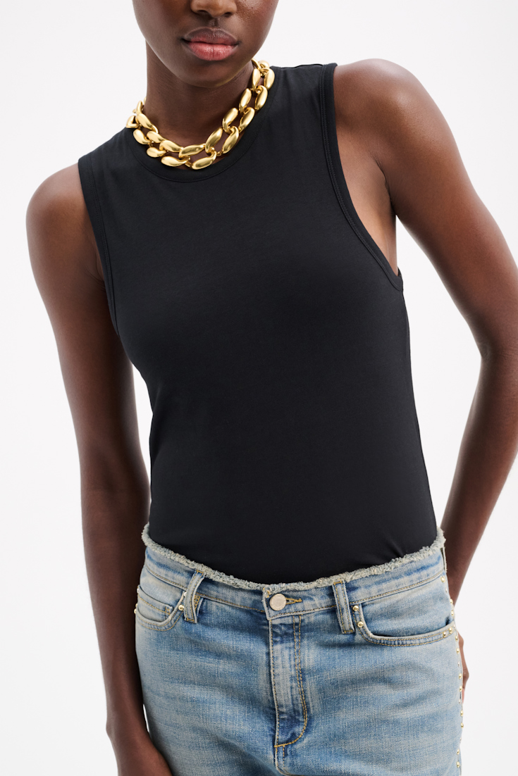 Dorothee Schumacher Basic tank top with built-in bra pure black