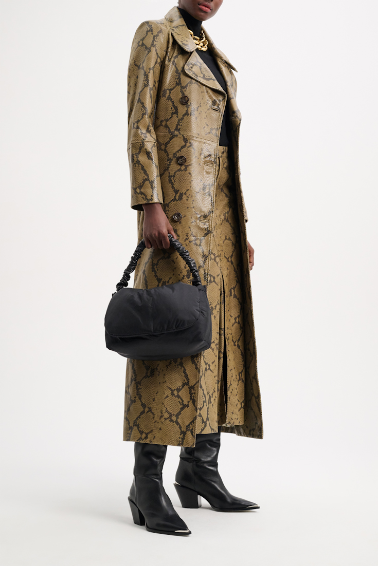 Dorothee Schumacher Trenchcoat aus Lammleder in Snakeoptik snake mix