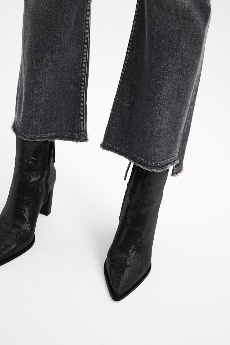 DENIM ATTRACTION pants