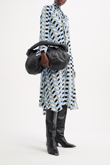 GRAPHIC VOLUMES dress