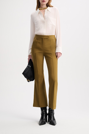 SOPHISTICATED VOLUMES blouse