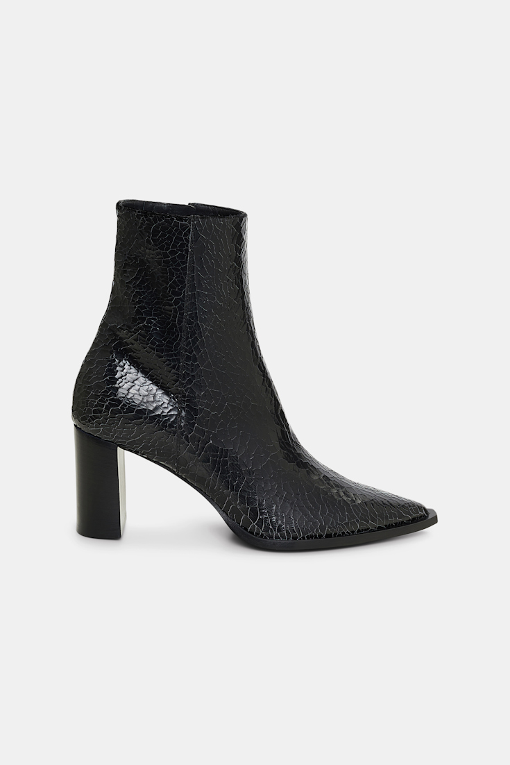 Dorothee Schumacher Ankle Boot mit Crackle-Effekt pure black