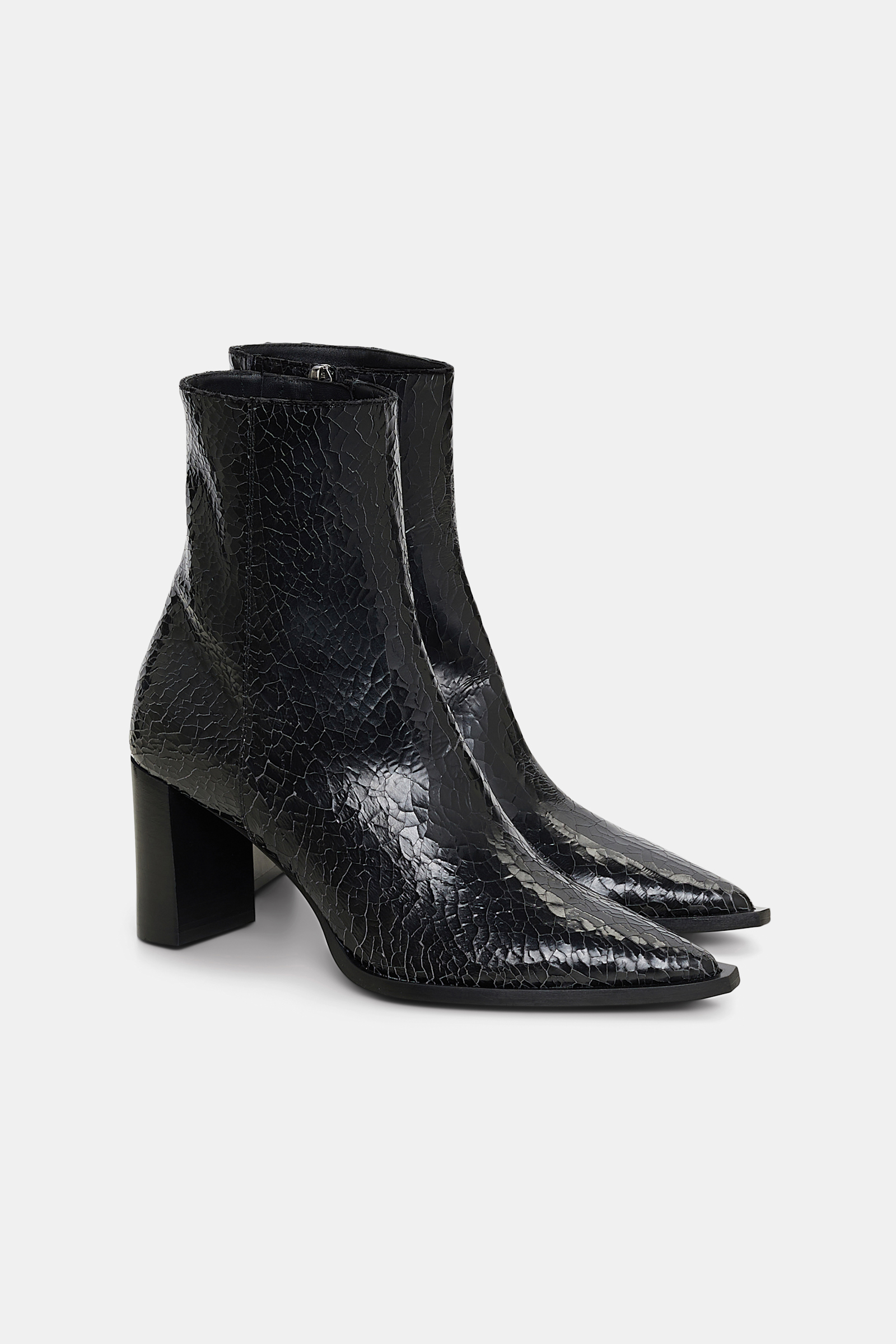 Dorothee Schumacher Ankle Boot mit Crackle-Effekt pure black