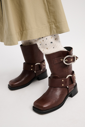 CASHMERE COOLNESS studded legwarmer